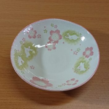 美濃焼　うさぎと桜のピンクの深皿