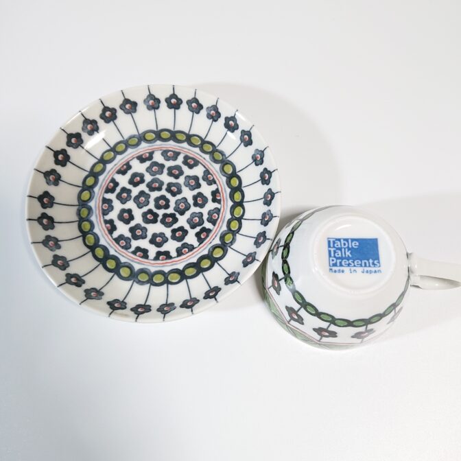 Pottery field　ラインフラワーコーヒー碗皿