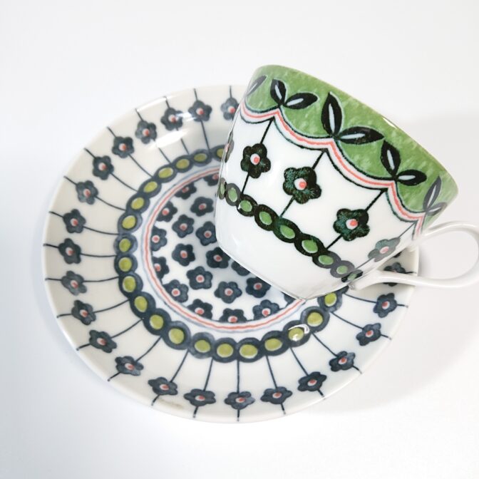 Pottery field　ラインフラワーコーヒー碗皿